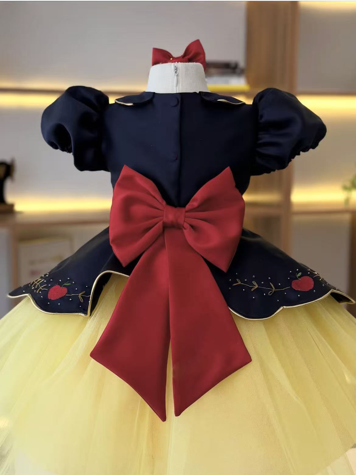 Sommerliches Kleid für Babymäd – Baby Clothing Dresser Bewertung und Preis